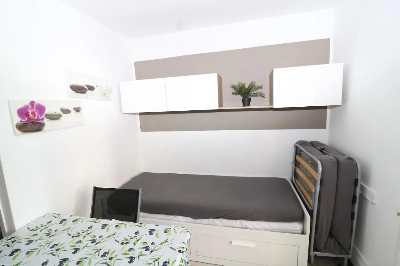 Muntaner 24- Piso Con Piscina Comunitaria Appartement Roses 0*,  Spanje